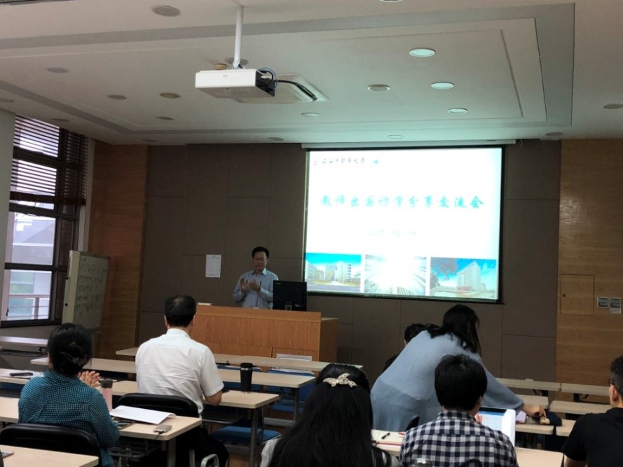 “一路走，一路带，一路话秋实”――海角视频